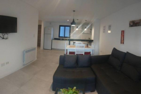 Moderno Departamento con pileta y asador